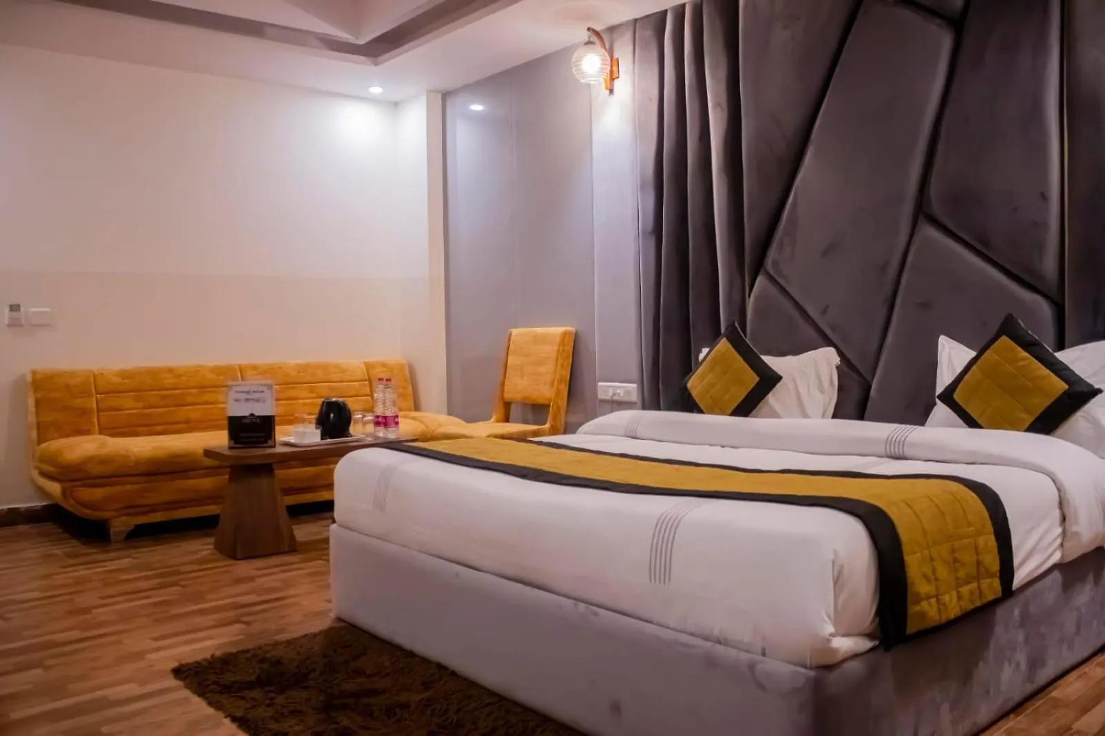 Hotel Airport City - Near Delhi International Airport Нью-Дели 4*,